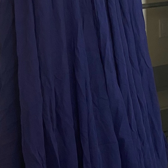 Ladies Bollywood gown - Picture 2 of 3